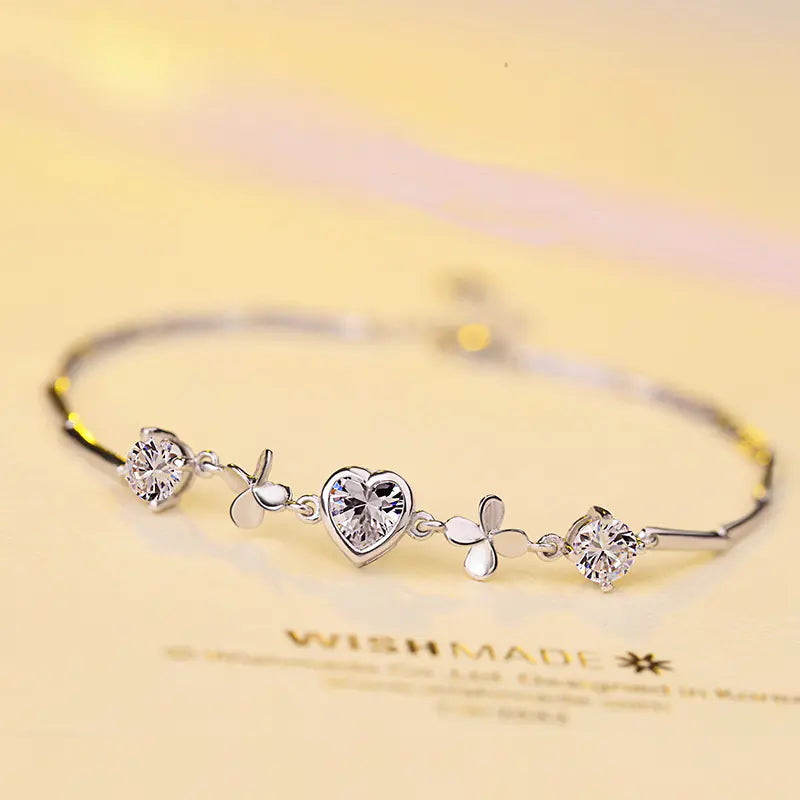 Timeless Love Chic Silver Heart - Clover Bracelet